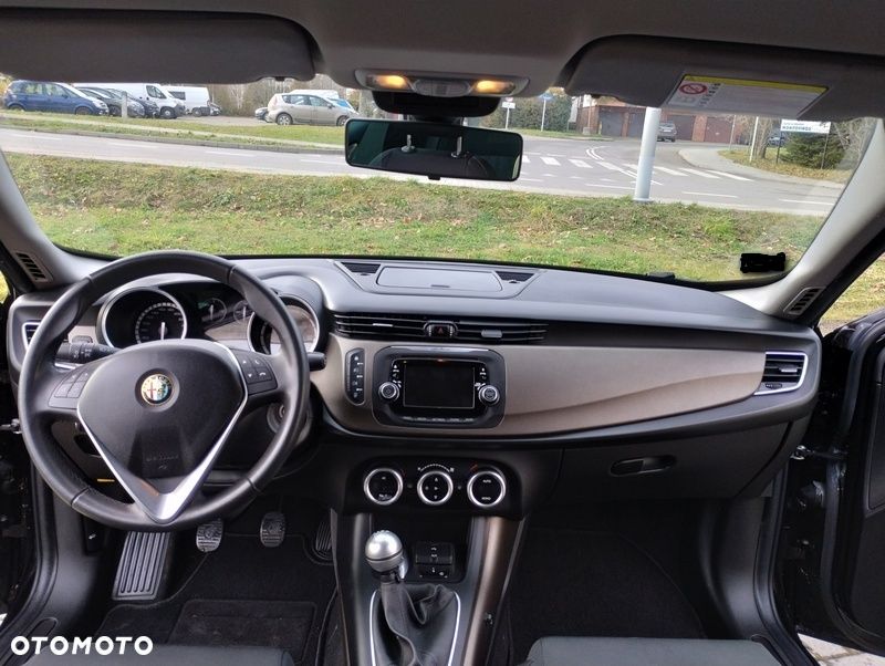 Alfa Romeo Giulietta - 10