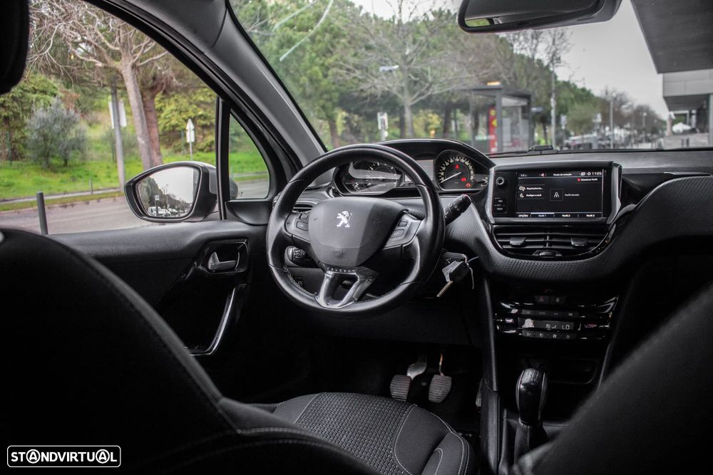 Peugeot 208 1.2 PureTech Active - 29