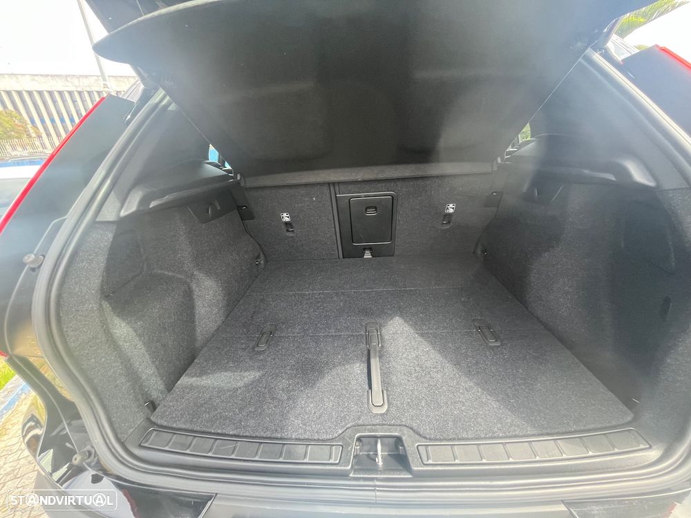 Volvo XC 40 Recharge 69 kWh Single Motor Plus - 24