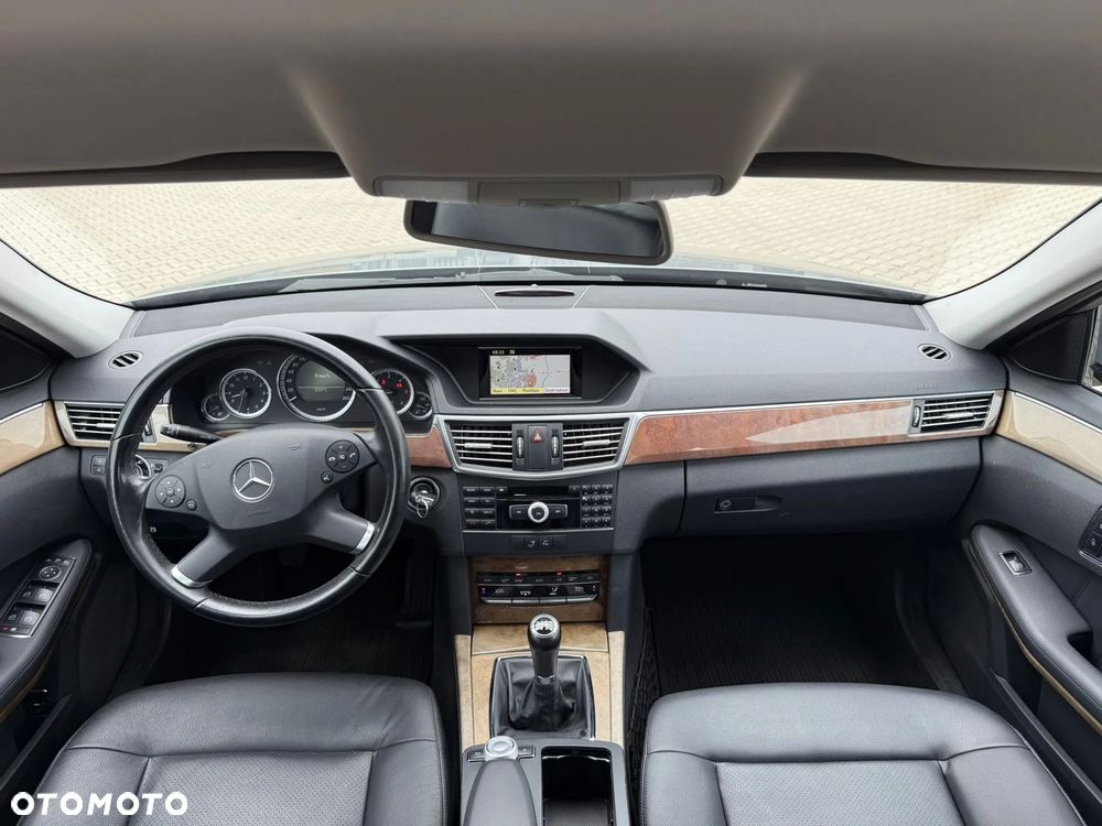 Mercedes-Benz Klasa E 200 CDI BlueEff - 18