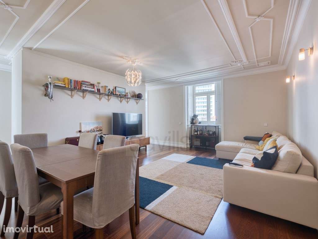 Apartamento T2 na Avenida Duque de Loulé, Lisboa - Grande imagem: 4/25
