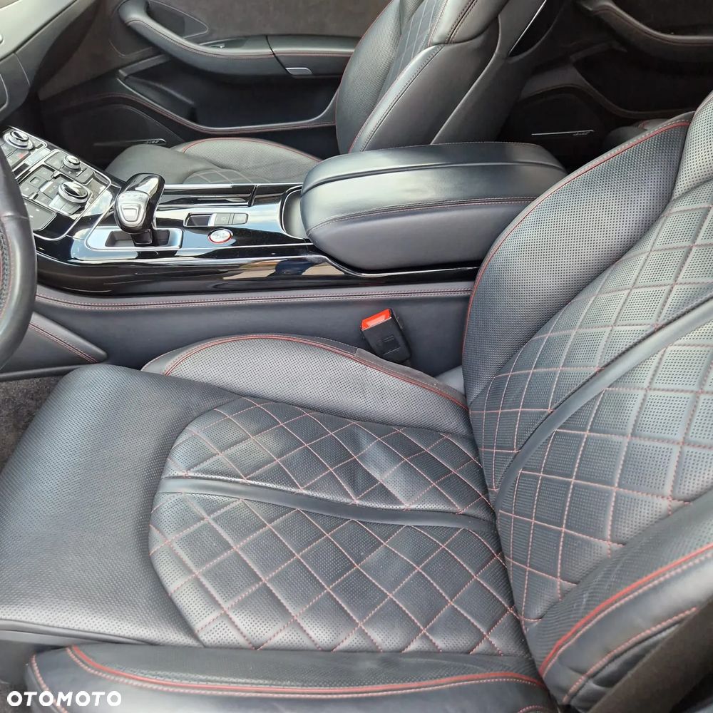 Audi S8 - 7