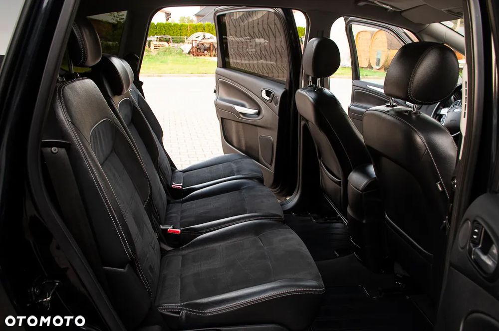 Ford S-Max 2.2 TDCi DPF Titanium X - 20