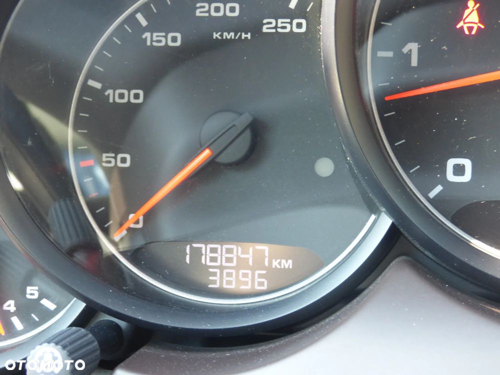 Porsche Cayenne Diesel - 30