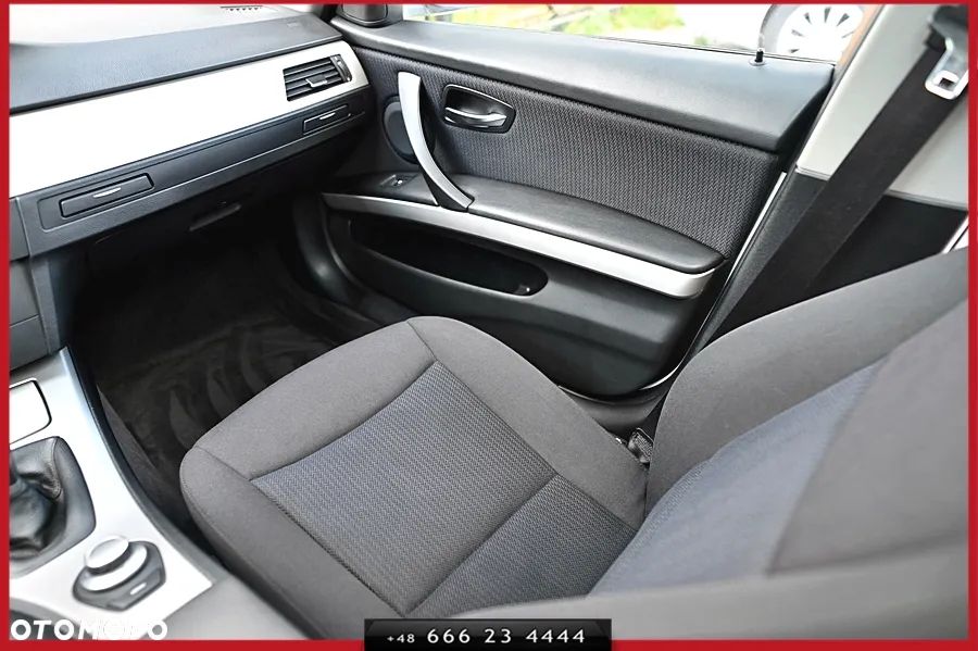BMW Seria 3 320d DPF Efficient Dynamics Edition Edition Exclusive - 21