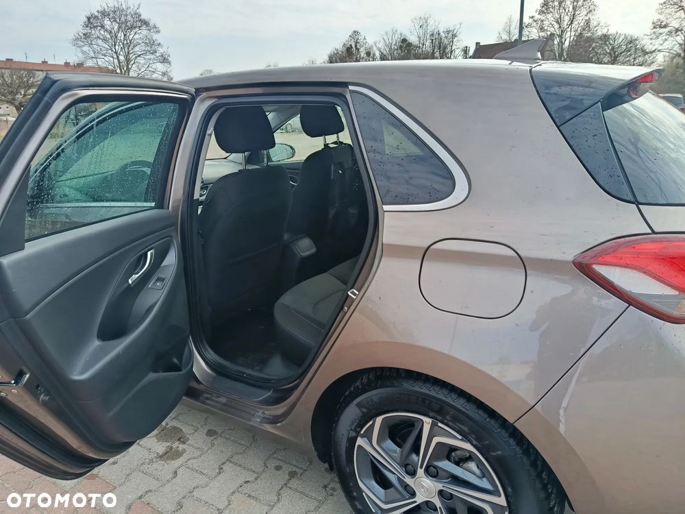 Hyundai i30 1.0 T-GDI Smart - 13