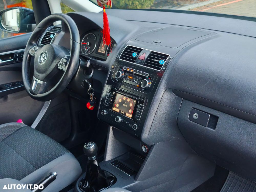 Volkswagen Touran 1.6 TDI Comfortline - 12