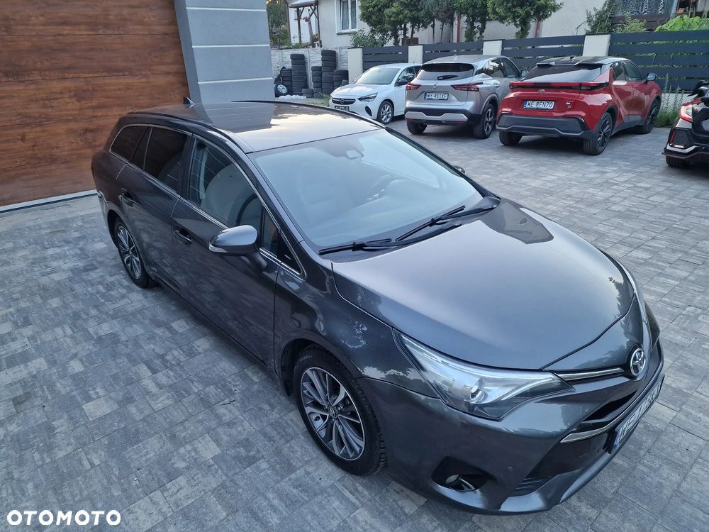 Toyota Avensis 2.0 D-4D Prestige - 10