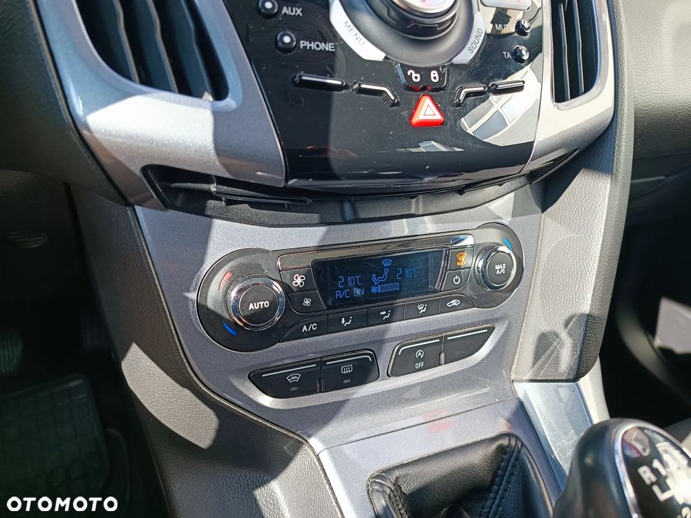 Ford Focus 1.6 EcoBoost Titanium - 23