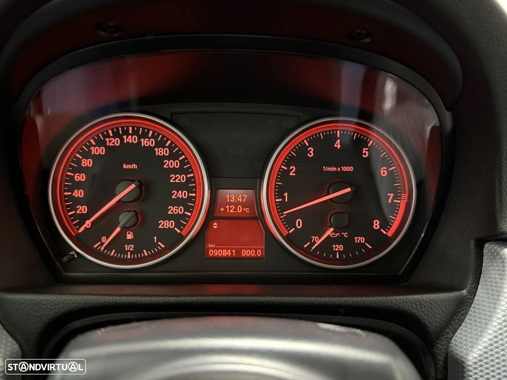 BMW 325 i M Sport Edition - 25