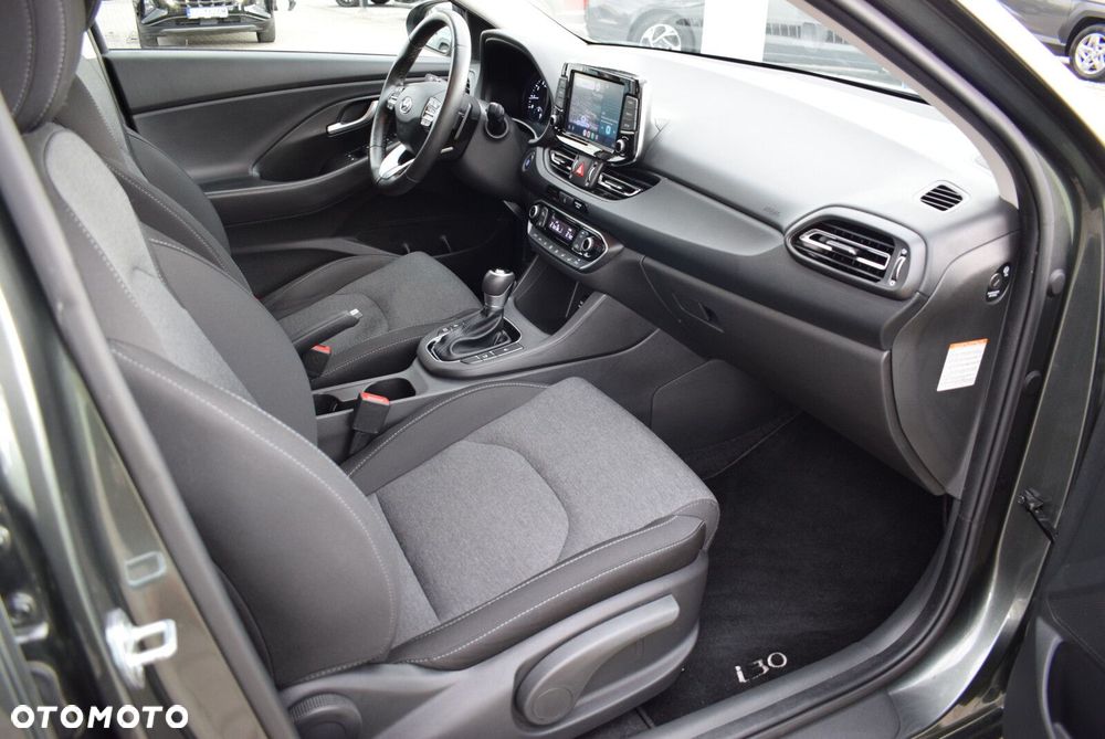 Hyundai i30 1.5 T-GDI 48V Smart DCT - 13