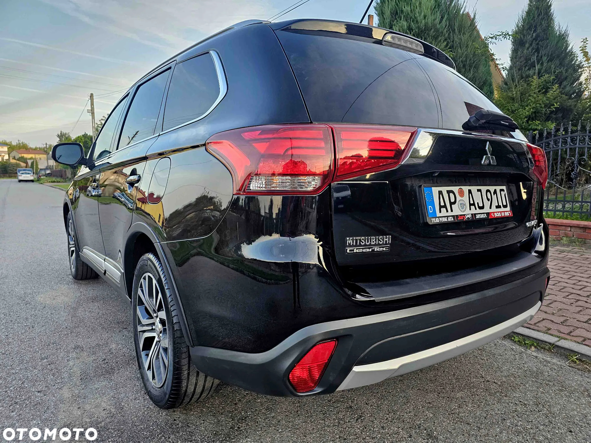 Mitsubishi Outlander 2.0 2WD Diamant - 8