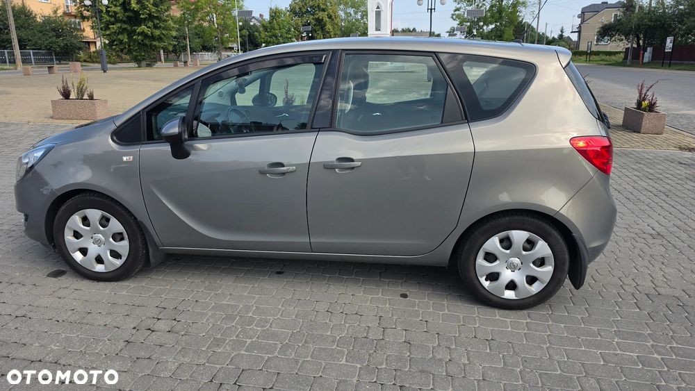 Opel Meriva - 8
