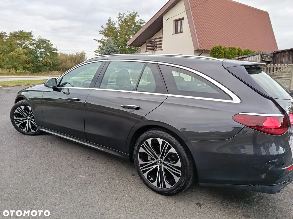 Mercedes-Benz Klasa E 200 mHEV Avantgarde 9G-Tronic - 24