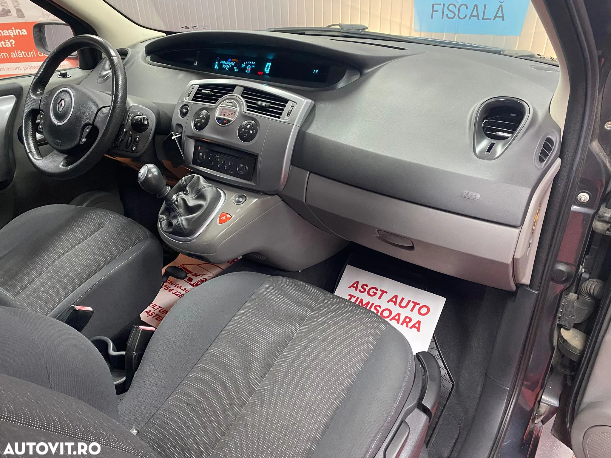 Renault Scenic - 10
