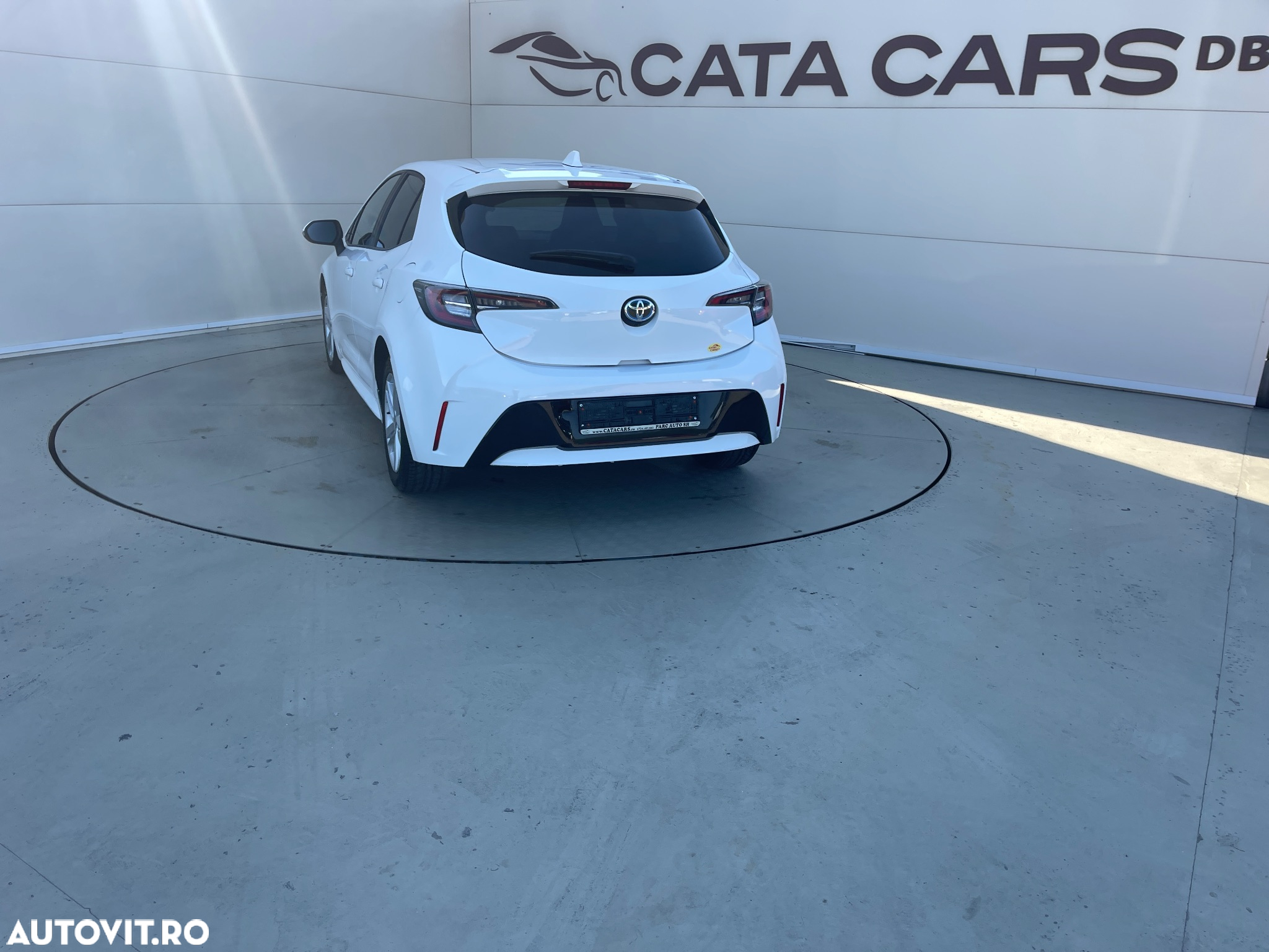 Toyota Corolla 1.8 Hybrid Comfort - 11