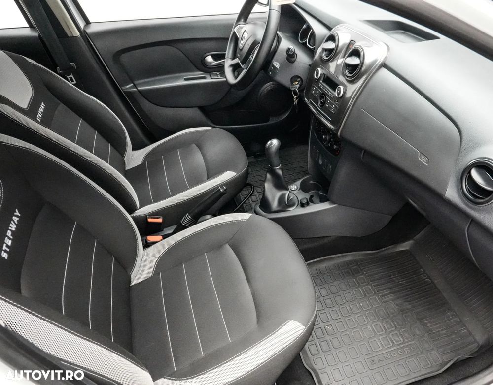 Dacia Sandero Stepway ECO-G 100 MT6 Extreme+ - 13