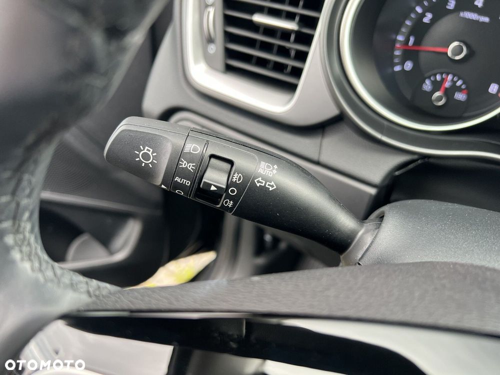 Kia XCeed 1.6 T-GDI M DCT - 18