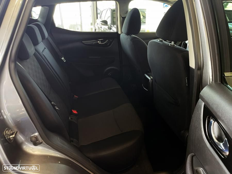 Nissan Qashqai 1.5 dCi N-Connecta - 20