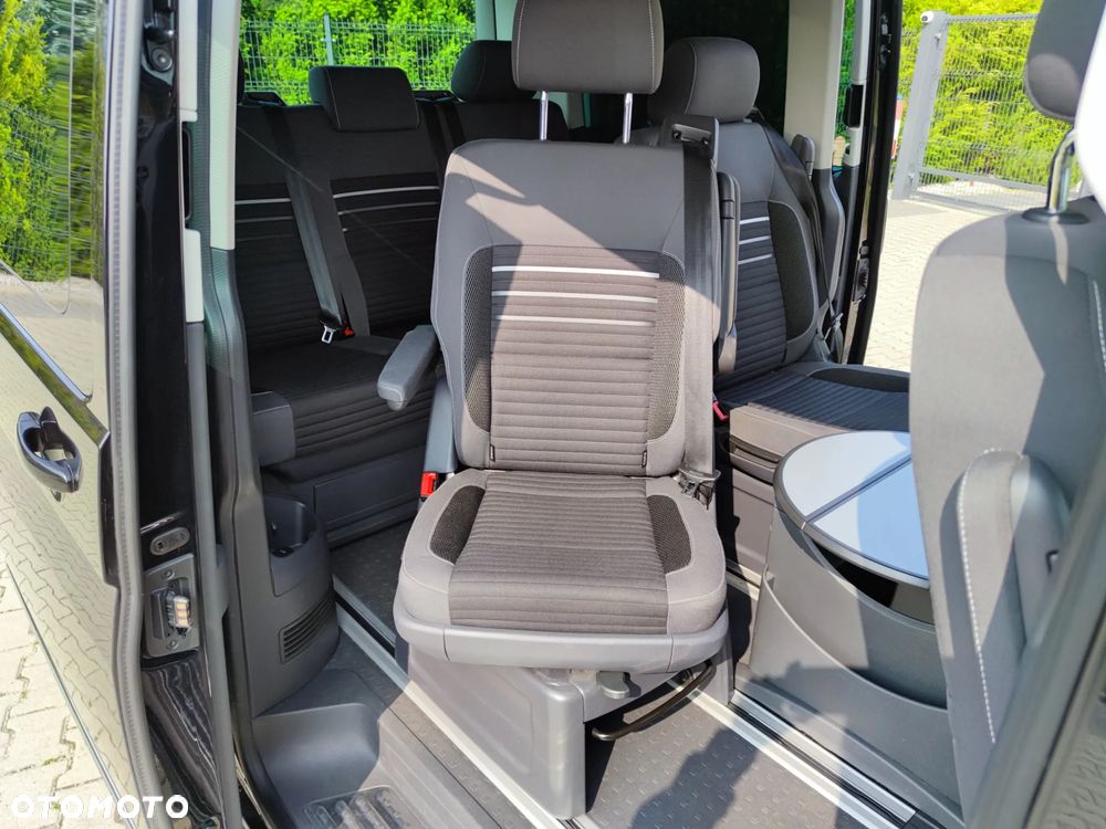Volkswagen Multivan - 30