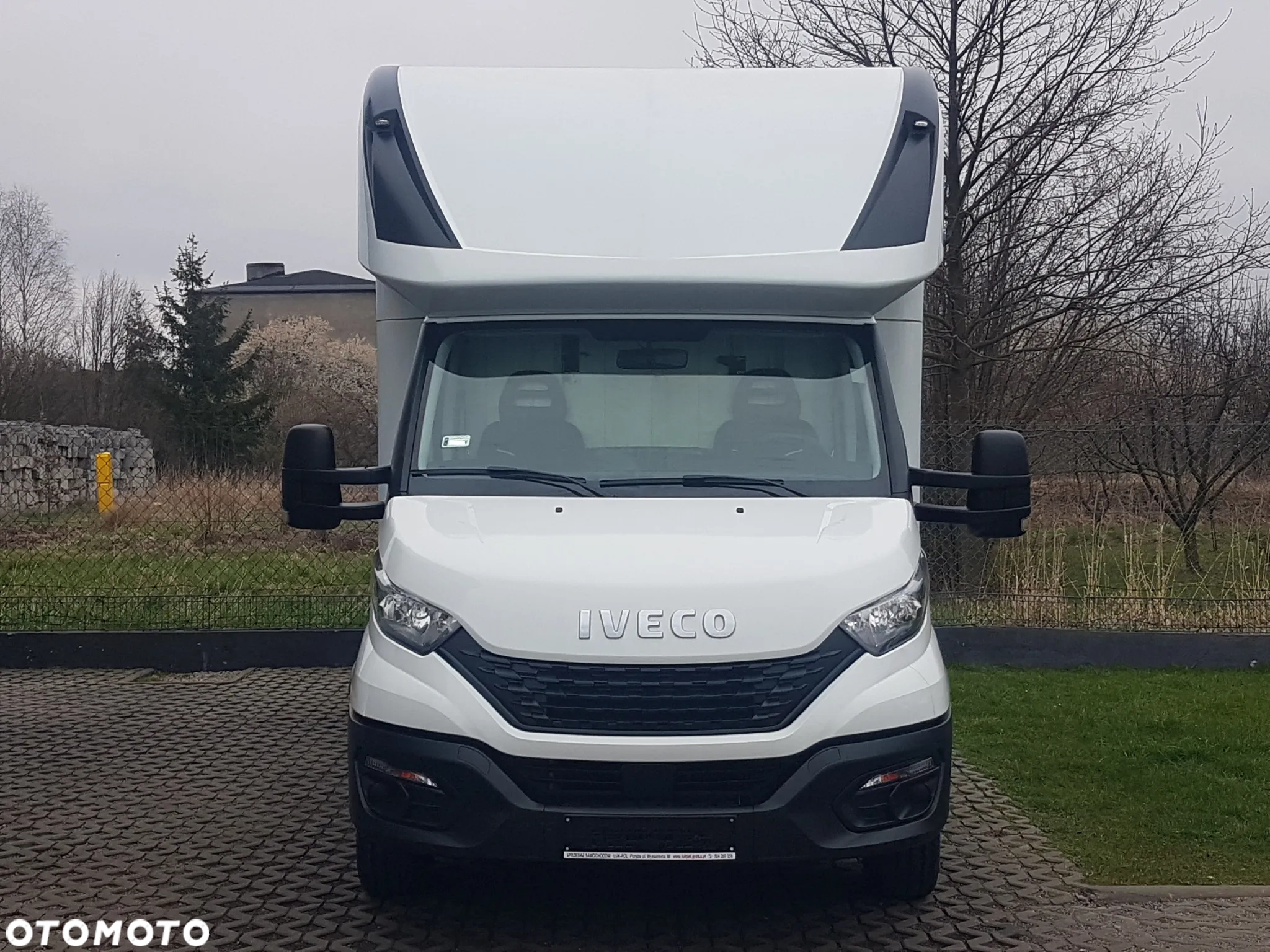 Iveco DAILY KONTENER NISKOPODŁOGOWY 4,43x2,23x2,42 SKLEP BAR FOODTRUCK KAMPER KLIMA - 15
