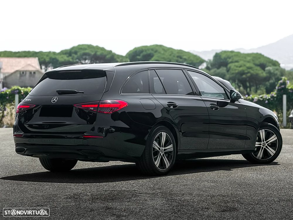 Mercedes-Benz C 300 e T 9G-TRONIC Avantgarde - 3