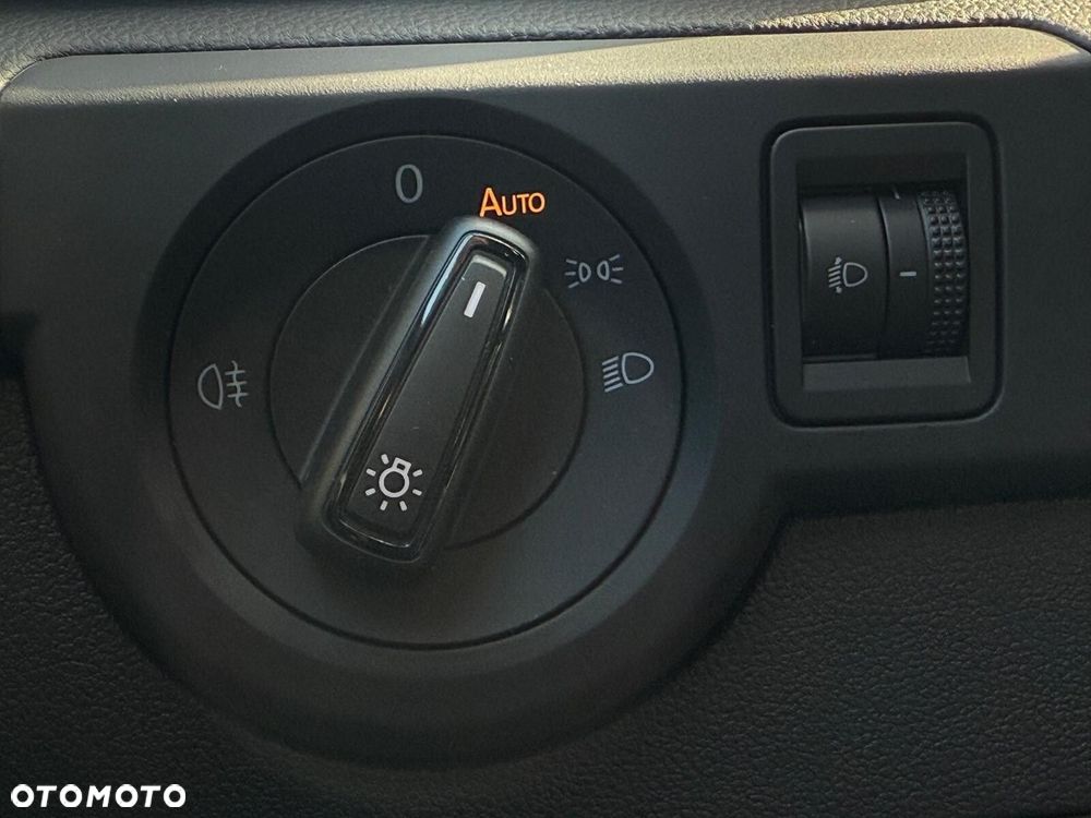 Volkswagen T-Cross - 25