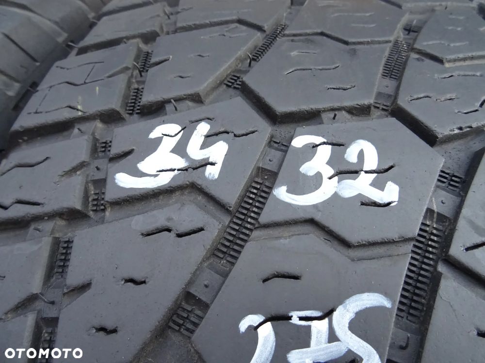 275/55/R20 111H XL Radar Renegade A/T - 9
