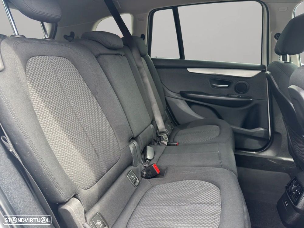 BMW 216 Gran Tourer i 7L Advantage - 17