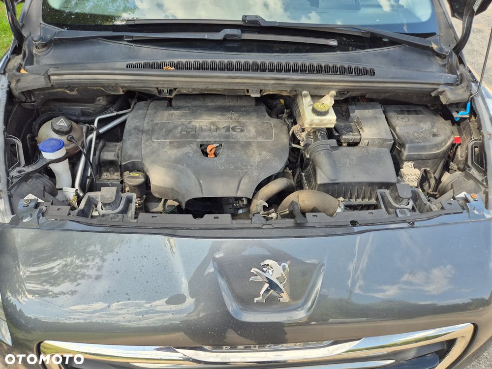 Peugeot 5008 HDI 150 Allure - 23