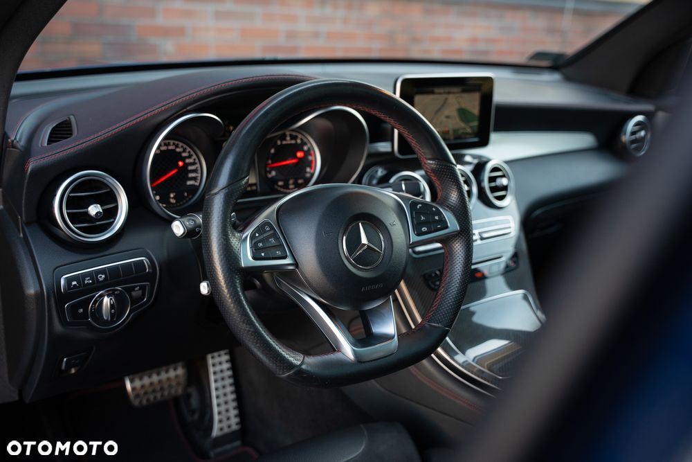 Mercedes-Benz GLC - 23