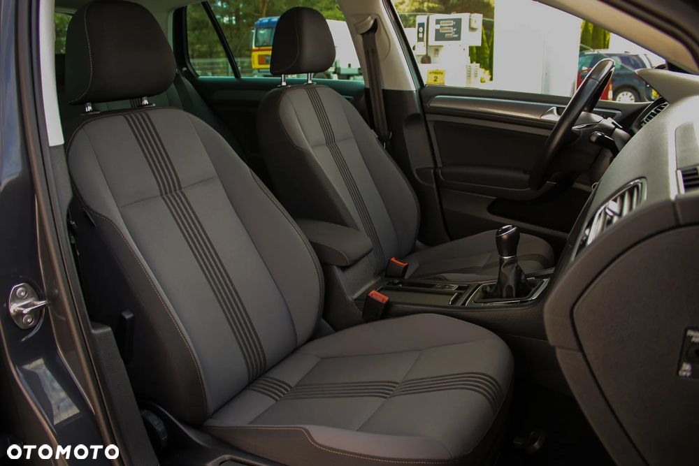 Volkswagen Golf 1.6 TDI BlueMotion Technology Allstar - 20