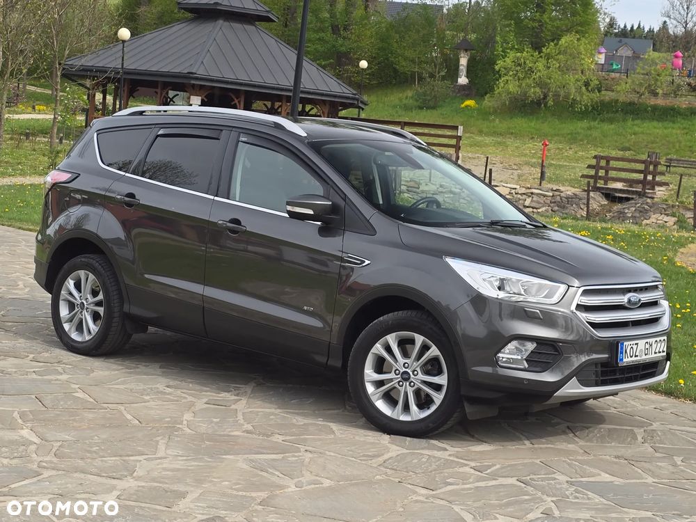 Ford Kuga 2.0 TDCi 4x4 Titanium - 39