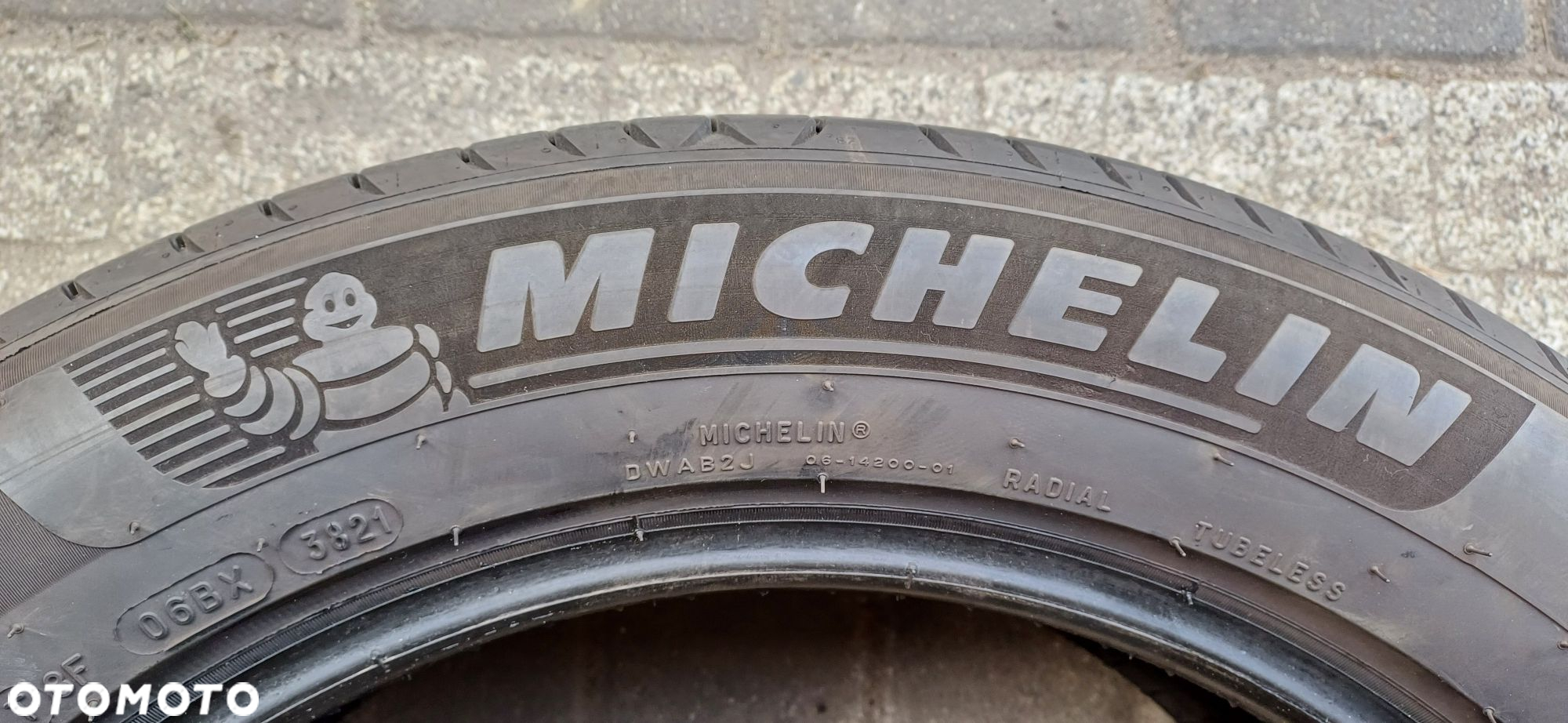 MICHELIN 235/55R19 105W , pojedyńcza opona letnia. - 4