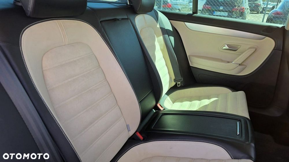 Volkswagen Passat CC - 16