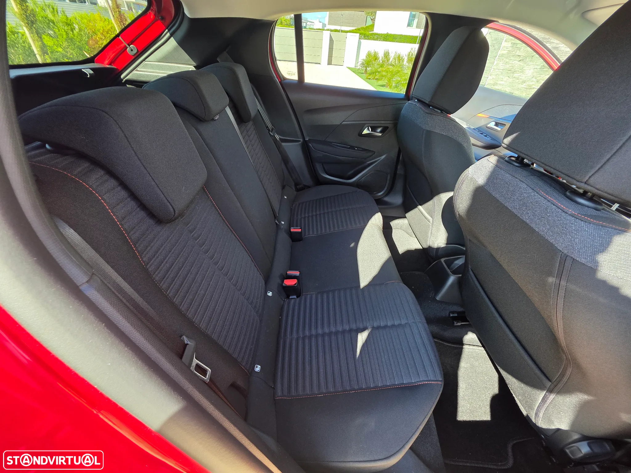 Peugeot 208 1.2 PureTech Active - 15