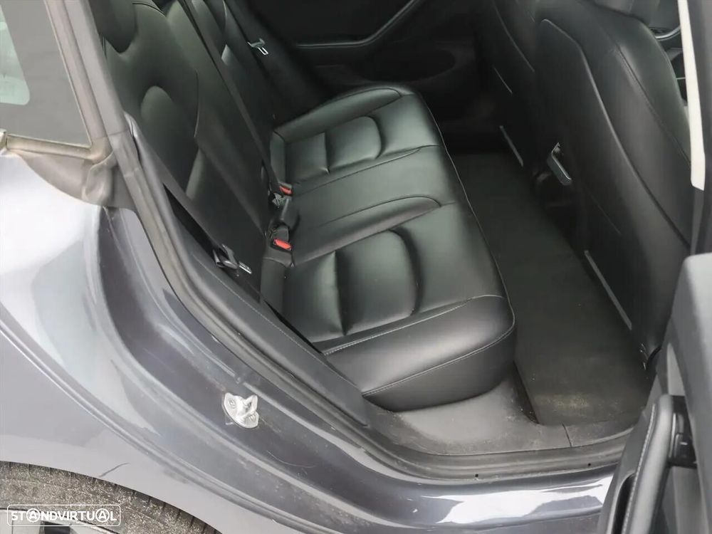 Tesla Model 3 Standard Range Plus RWD - 13