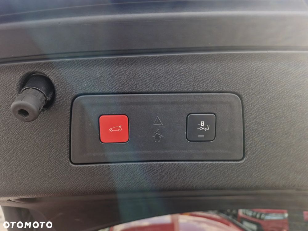 Peugeot 508 225 e-EAT8 GT - 28