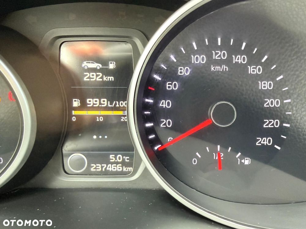 Kia Sportage 1.7 CRDI 2WD Attract - 25