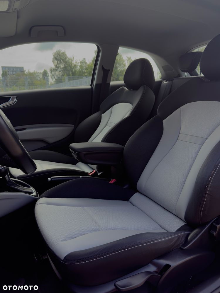 Audi A1 3-drzwiowe 1.4 TFSI S tronic Ambition - 13