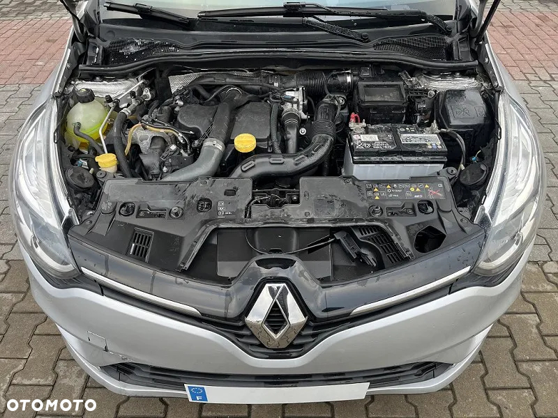 Renault Clio - 8