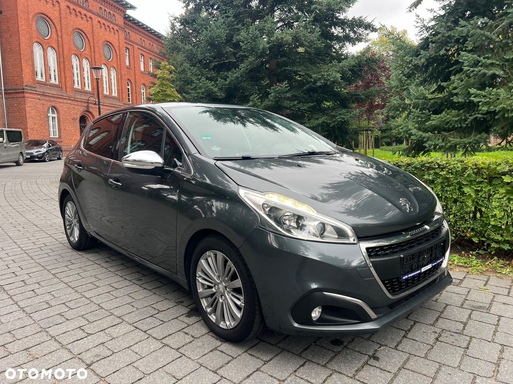 Peugeot 208 1.6 BlueHDi Allure S&S - 21