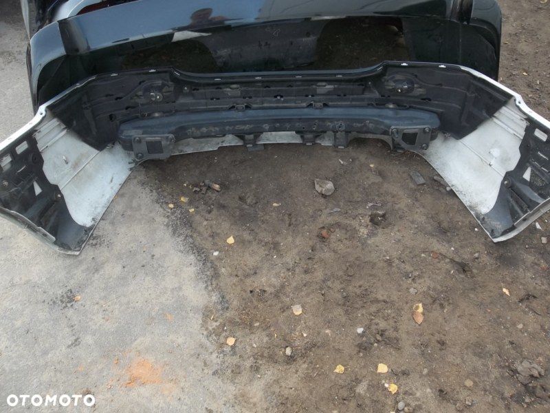 Mercedes C klasa W203 zderzak tył z belką - 2