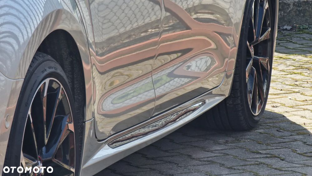 Toyota Corolla 2.0 Hybrid GR Sport - 6