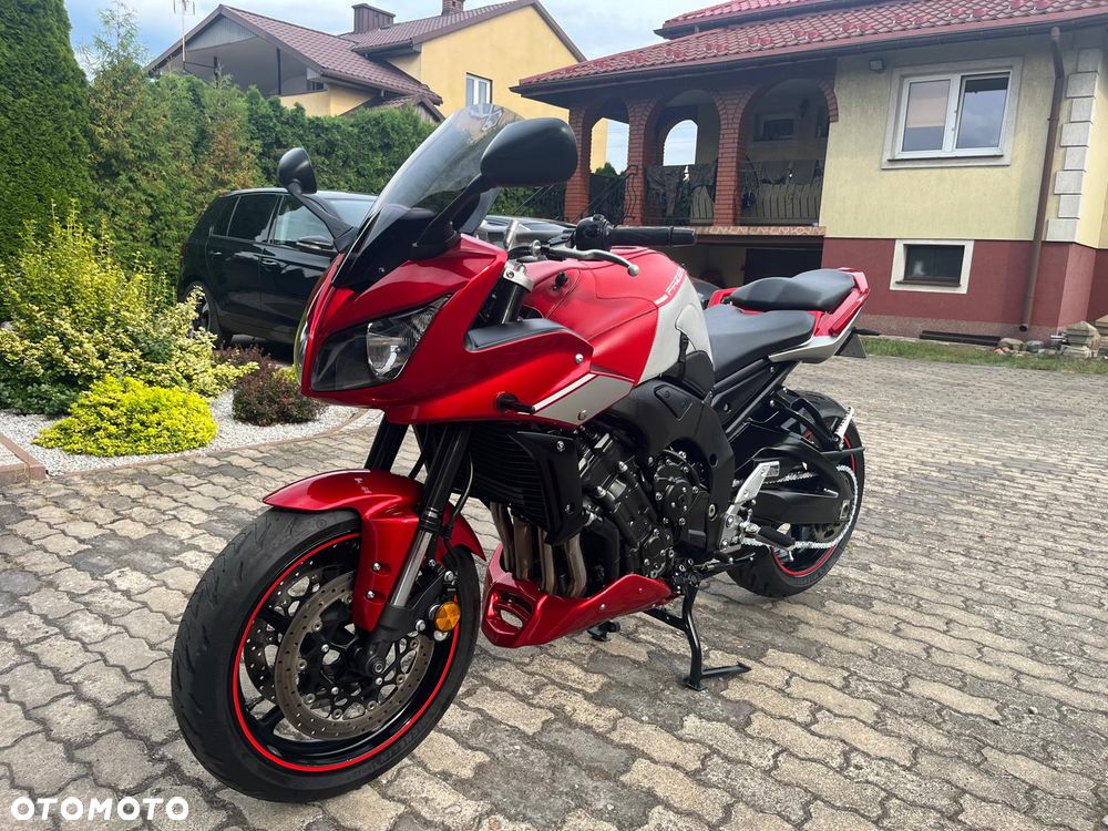 Yamaha FZS - 1