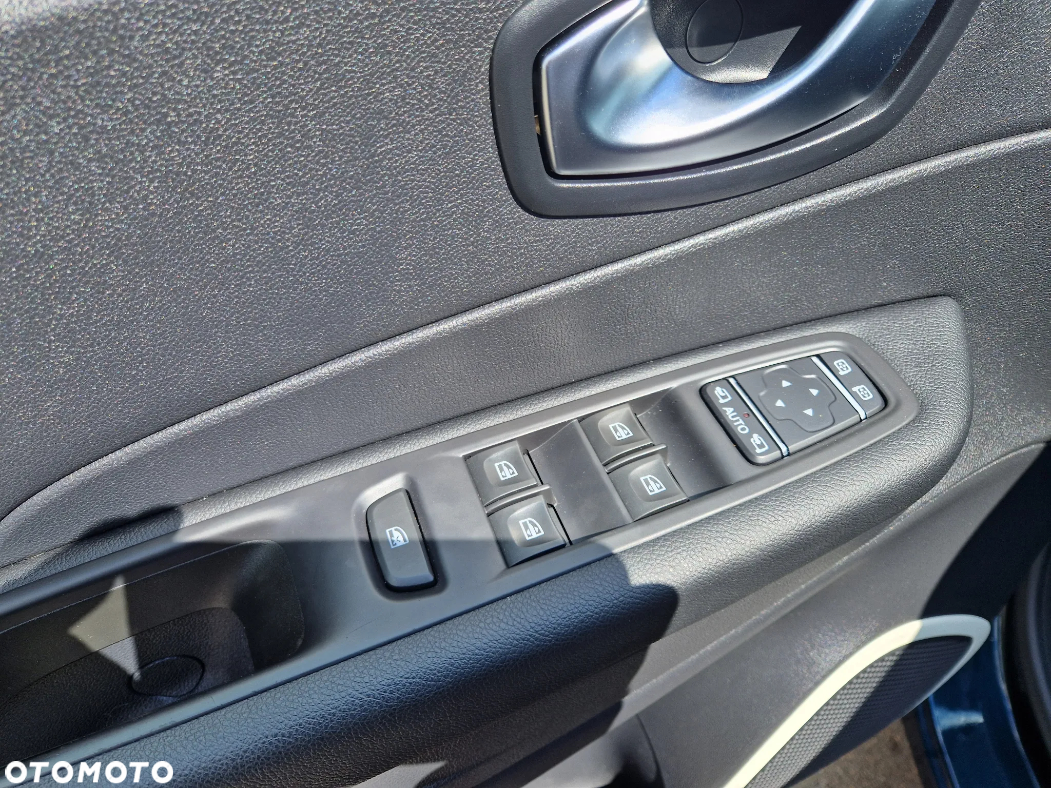 Renault Captur 1.5 dCi Energy Zen EDC EU6 - 12