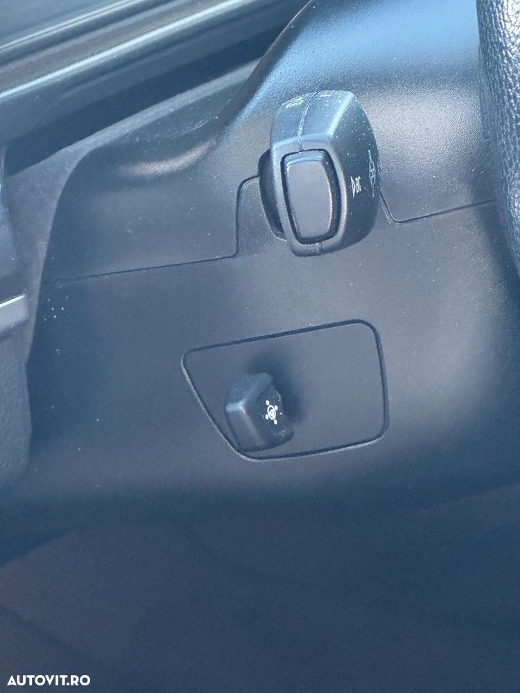 BMW Seria 5 520d Aut. Edition Fleet Sport - 12