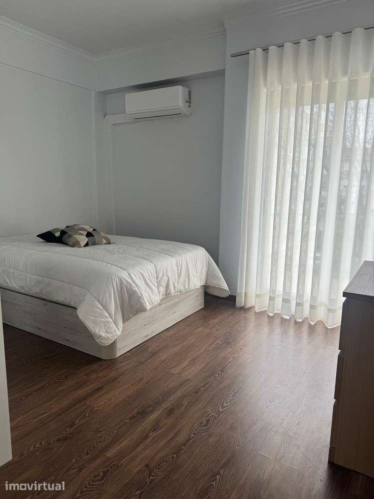 Alugo Apartamento T2 - Reboleira - Grande imagem: 4/15