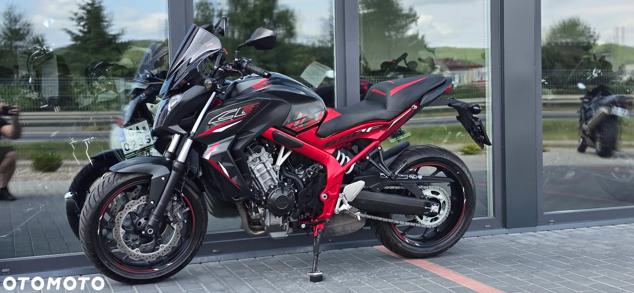 Honda CB - 23