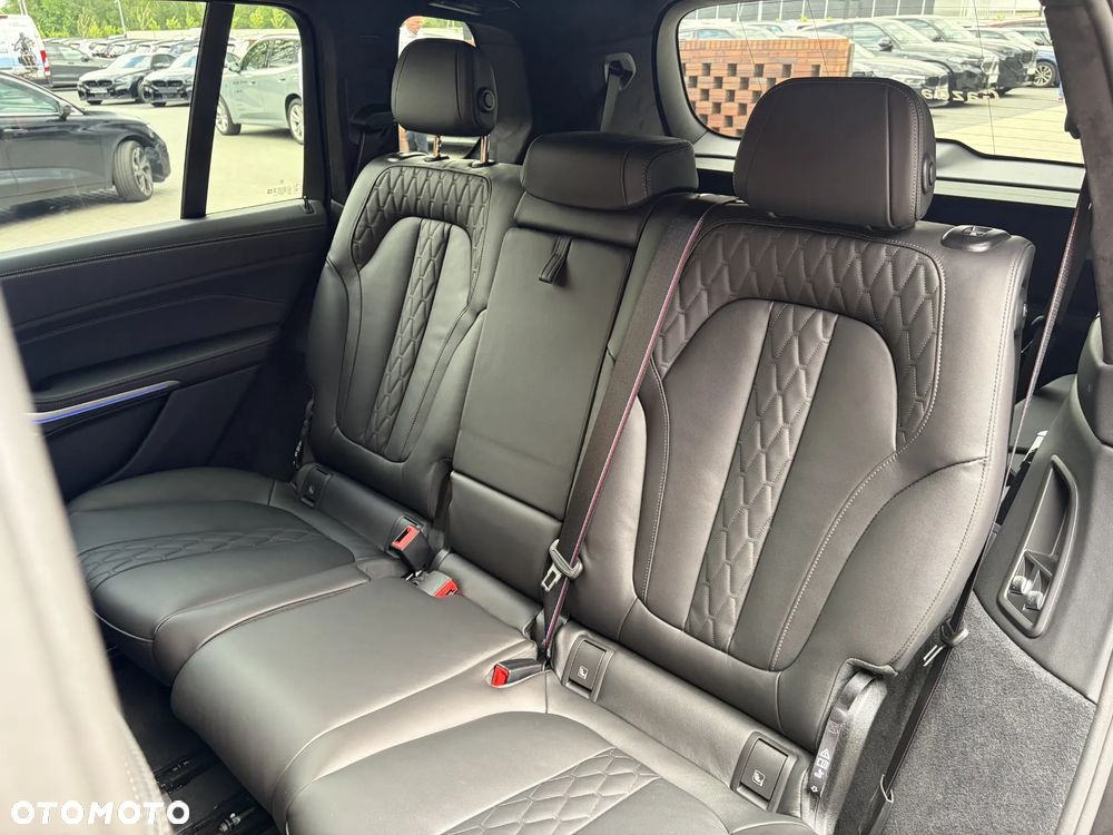 BMW X7 M60i xDrive mHEV sport - 33